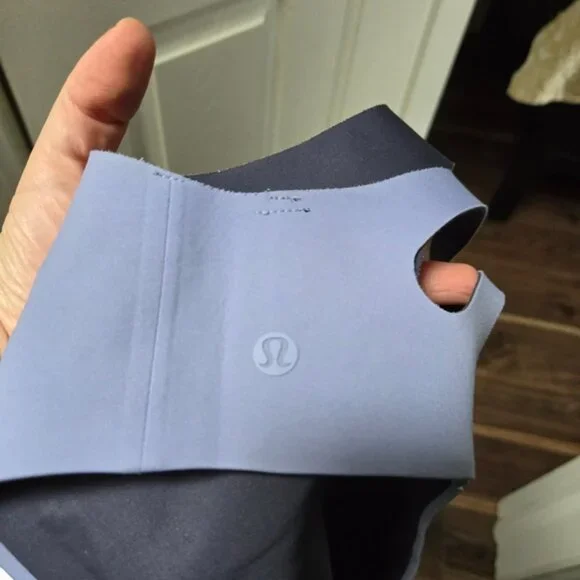 Lululemon Light Strides Bra Iron Purple - Picture 5 of 6